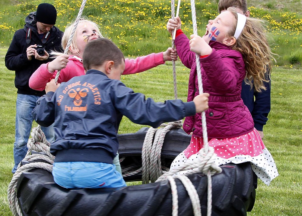 Hellingur af brosum á 17. júní