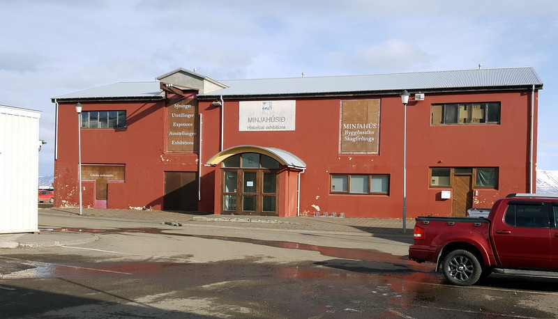 Hver er munurinn á safni, setri og sýningu og fyrir hvað stendur Byggðasafn Skagfirðinga?