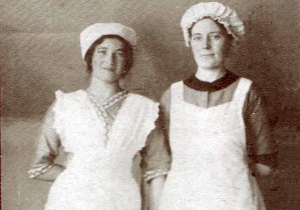 Mynd af kápu bókarinnar Konur breyttu búháttum. SKJÁSKOT