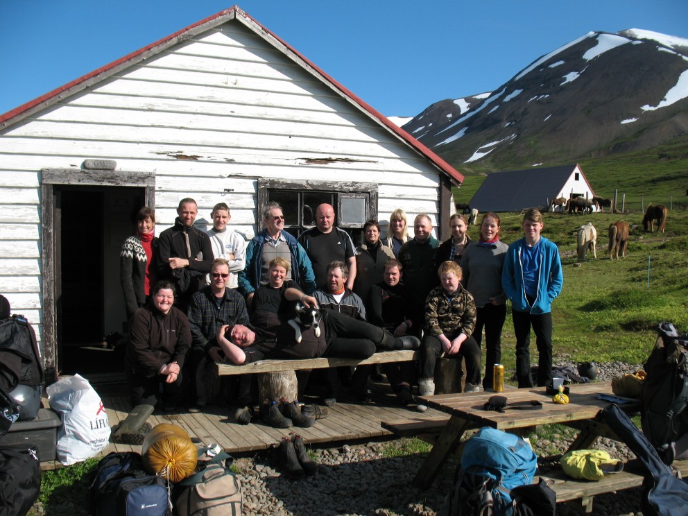 Skin og skúrir í eyðifirði