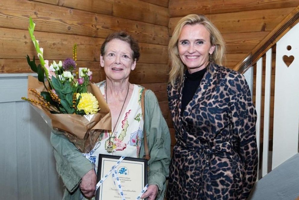 Nanna Rögnvaldardóttir og Heiða Björg Hilmisdóttir borgarstjóri að lokinni athöfn í Höfða. MYND AF VEF REYKJAVÍKUR