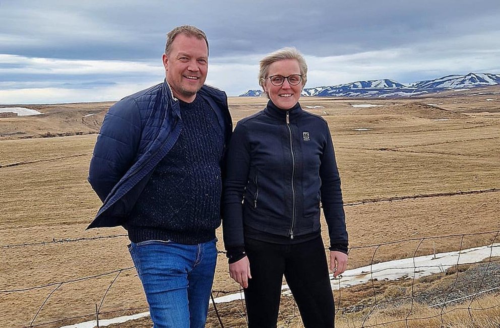Oddvitarnir Guðmundur Haukur og Erla kát í sumarbyrjun. MYND AF FB HÚNABYGGÐAR