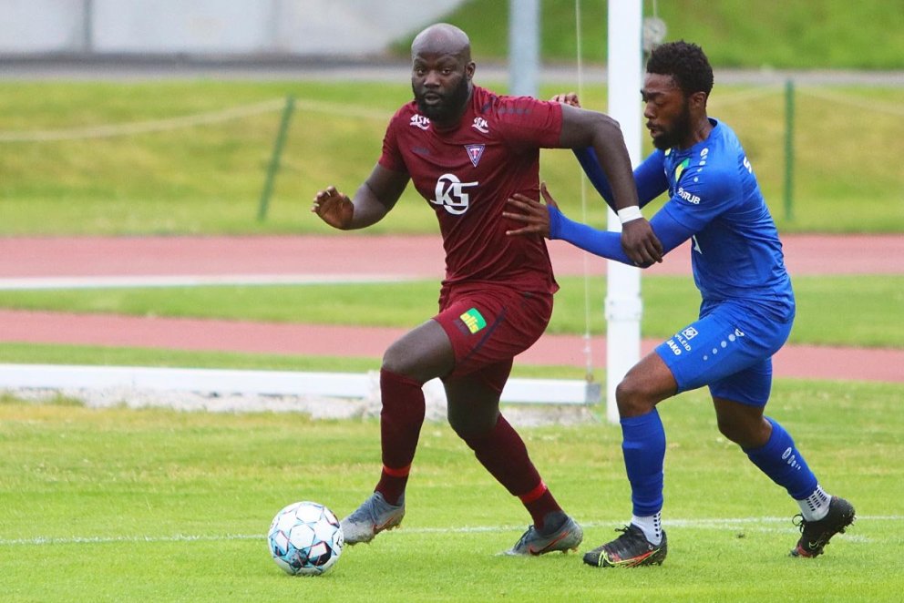 Pape Mamadou Faye hefur skorað tólf mörk fyrir lið Tindastóls í sumar. Hér er hann í leik gegn Dalvík/Reyni á dögunum. MYND: ÓAB