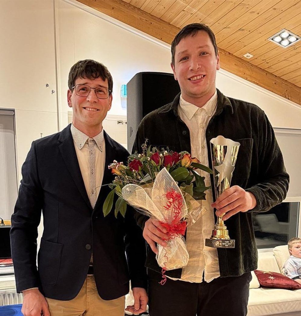 Pavel með Gunnari Þór Gestssyni formanni UMSS. MYND AÐSEND