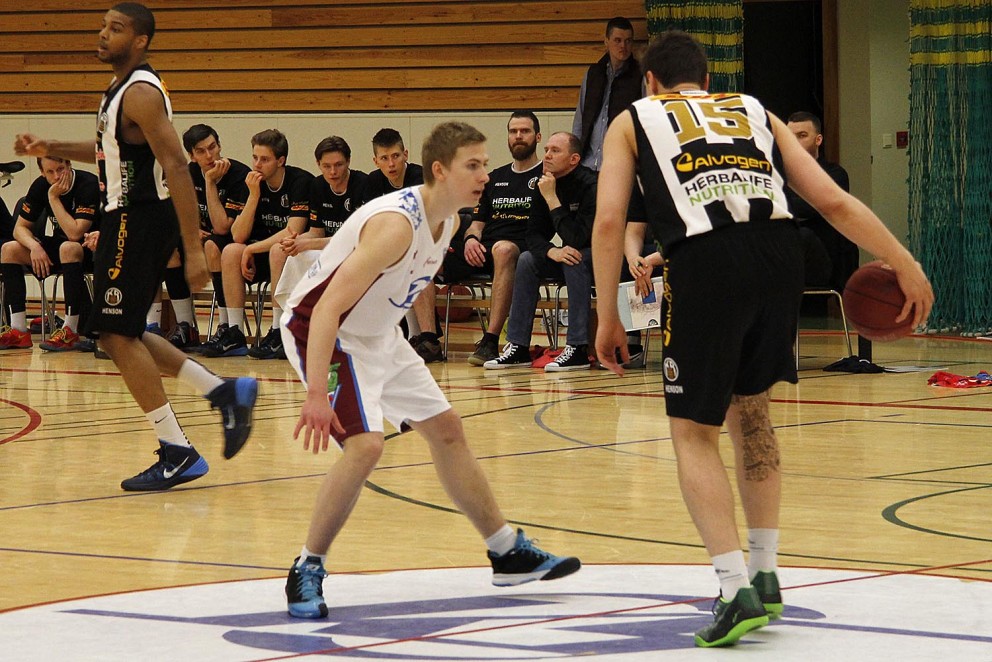 KR-ingar náðu toppleik í DHL-höllinni og skelltu Stólunum