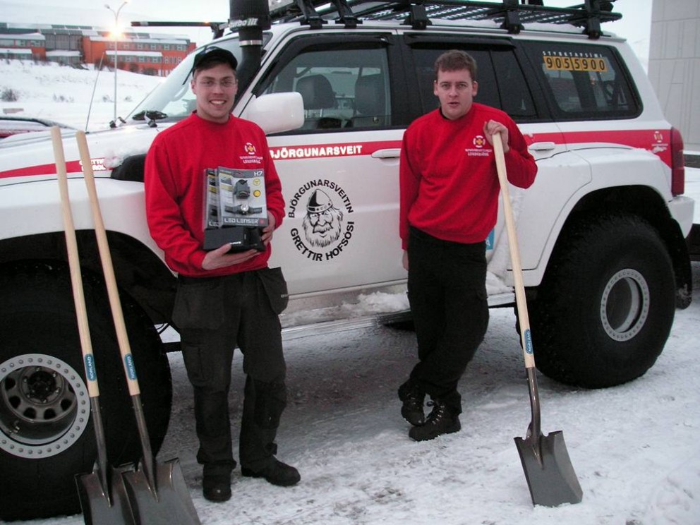 Sparisjóður Skagafjarðar afhendir Björgunarsveitum í Varmahlíð og á Hofsósi gjafir