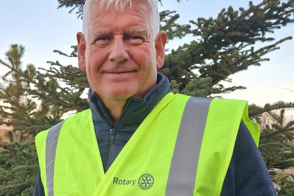 Ómar Bragi og aðrir Rótarýmenn munu plokka og hvetja aðra til þess sama. MYND AÐSEND