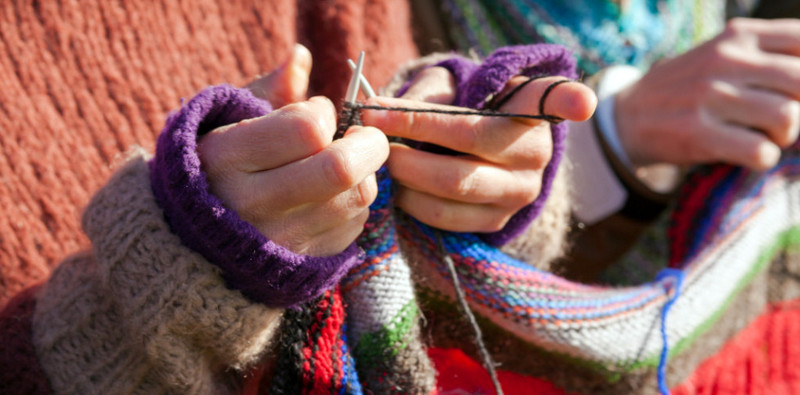 Hanna skal peysu með þemanu 100 ára fullveldi Íslands Mynd: Fullveldi1918.is