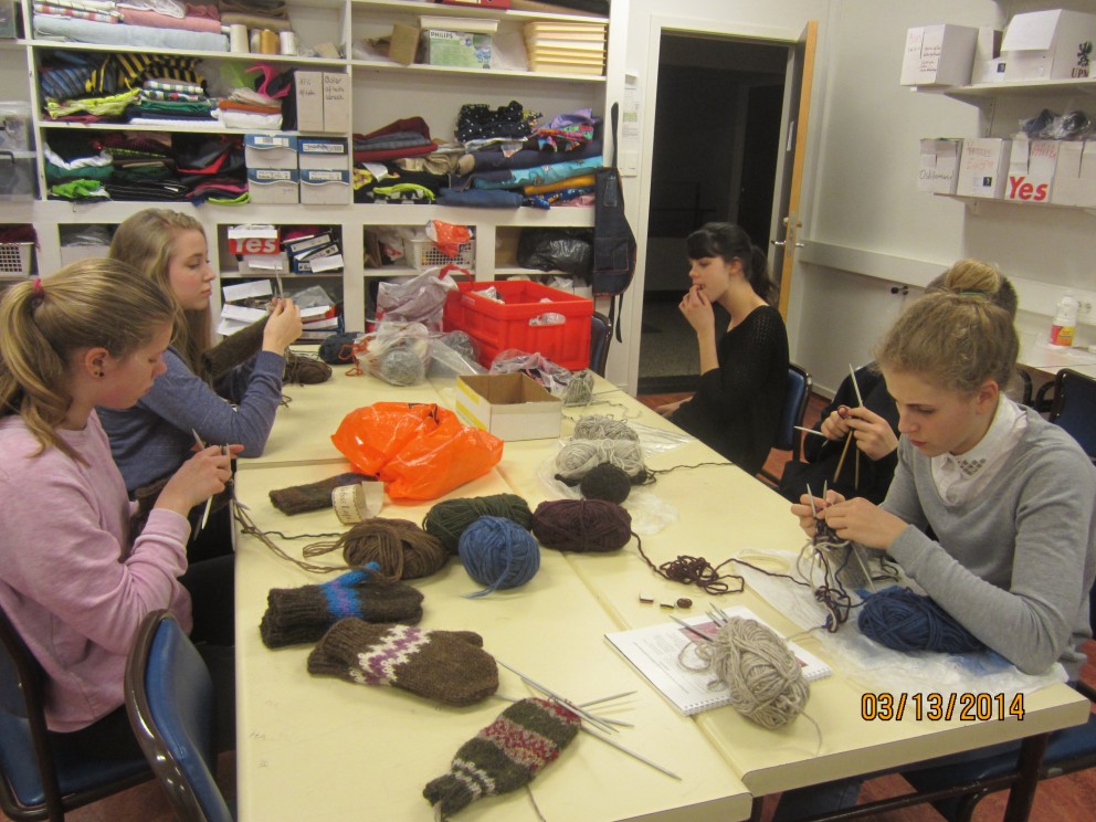 Prjónakvöld hjá unglingadeild Blönduskóla