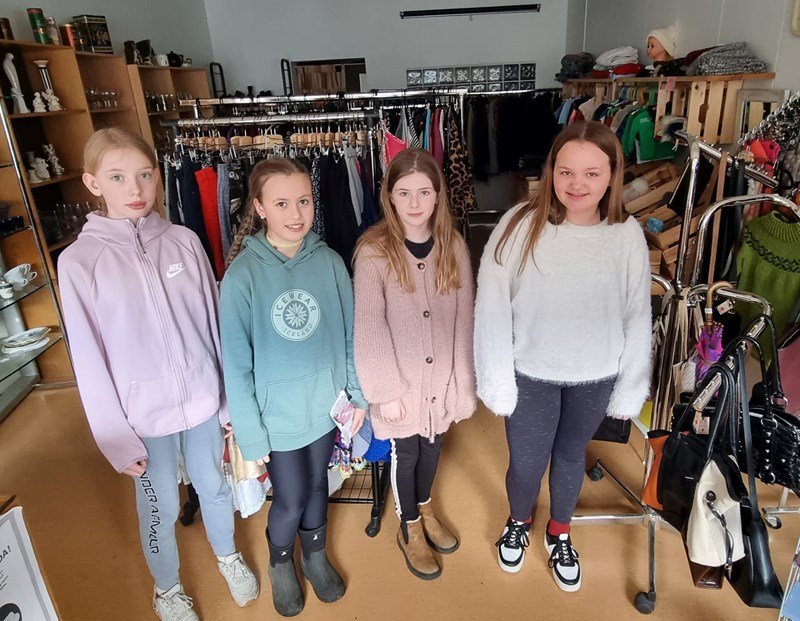 Seldu handgerð kort til styrktar Úkraínu