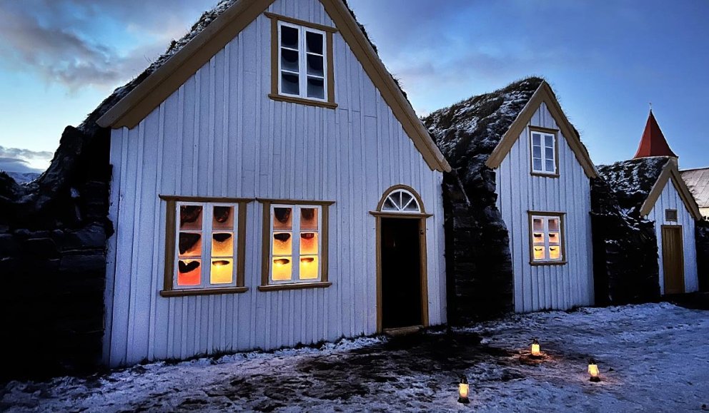 Glaumbær í rökkrinu. MYND AF SÍÐU BYGGÐASAFNS SKAGFIRÐINGA