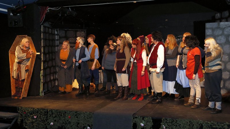 Mynd tekin á æfingu. Mynd: Gunnhildur Gísladóttir.