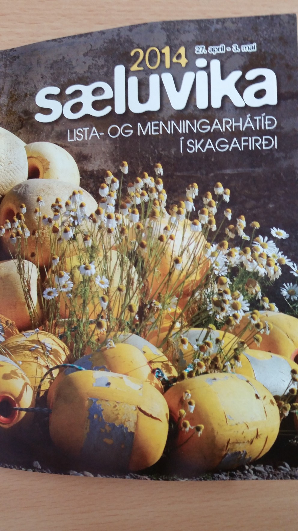 Kaffihús, listsýningar og trúbbakvöld