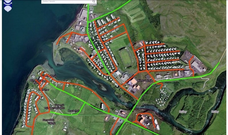 Kort sem sýnir umferðarhraða á götum Blönduósbæjar. á götum sem merktar eru rauðar er nú hámarkshraðinn 35 km/klst. Mynd: Skjáskot af vef Blönduósbæjar.