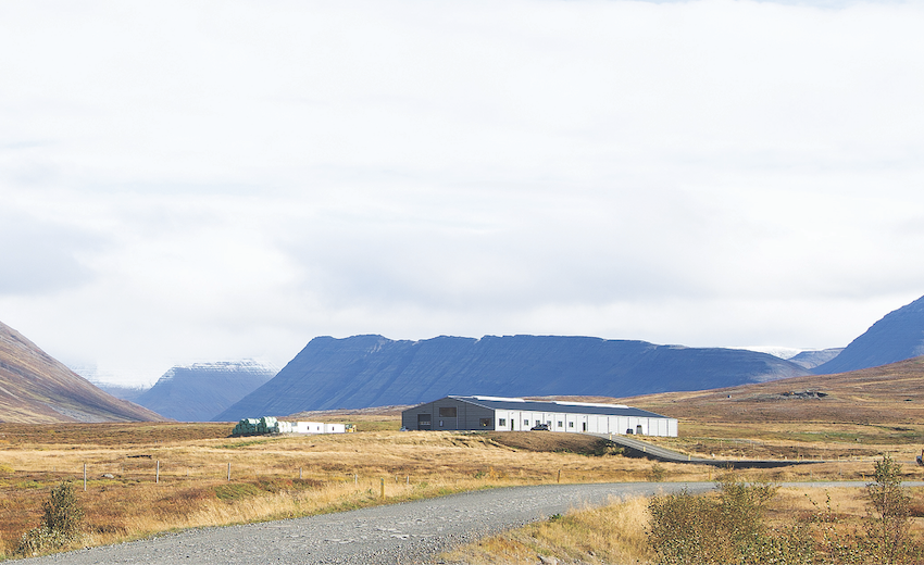 Nýja hesthúsið í Neðra-Ási. MYND GG