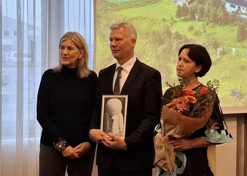 Við afhendingu verðlaunanna.