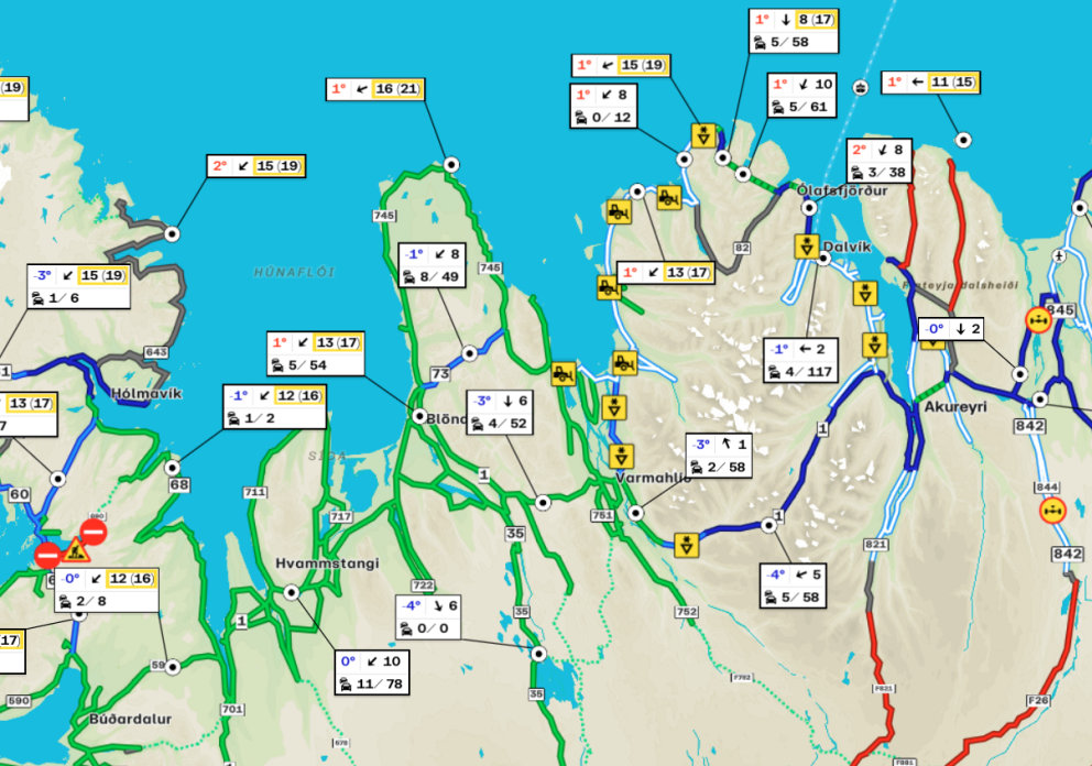 Færð á vegum á Norðurlandi um kl. 8:30 í morgun. SKJÁSKOT AF UMFERÐIN.IS