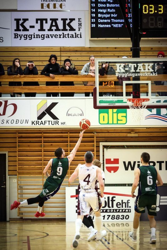 Halldór Garðar Hermannsson tryggir Þórsurum farseðilinn inn í undanúrslitin. Mynd: Hjalti Árna.