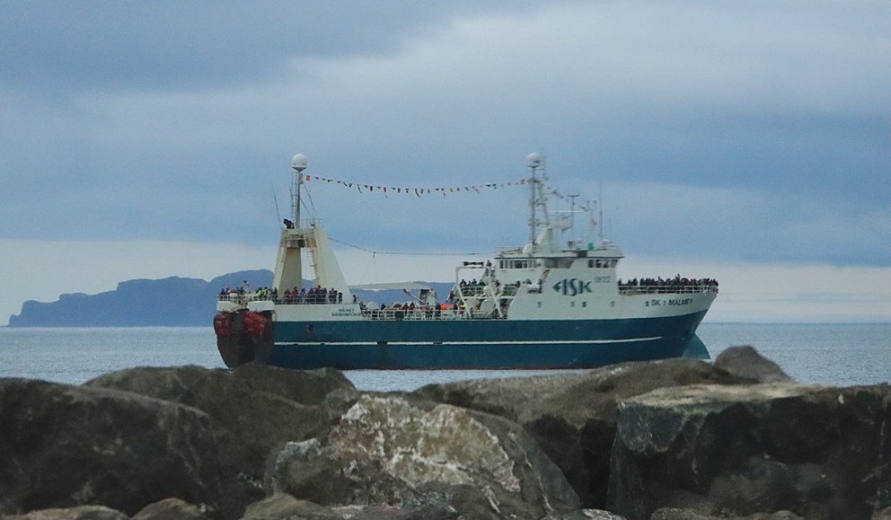 Málmey siglir úr höfn á Sauðárkróki nú í hádeginu þéttskipuð gestum. MYND: ÓAB