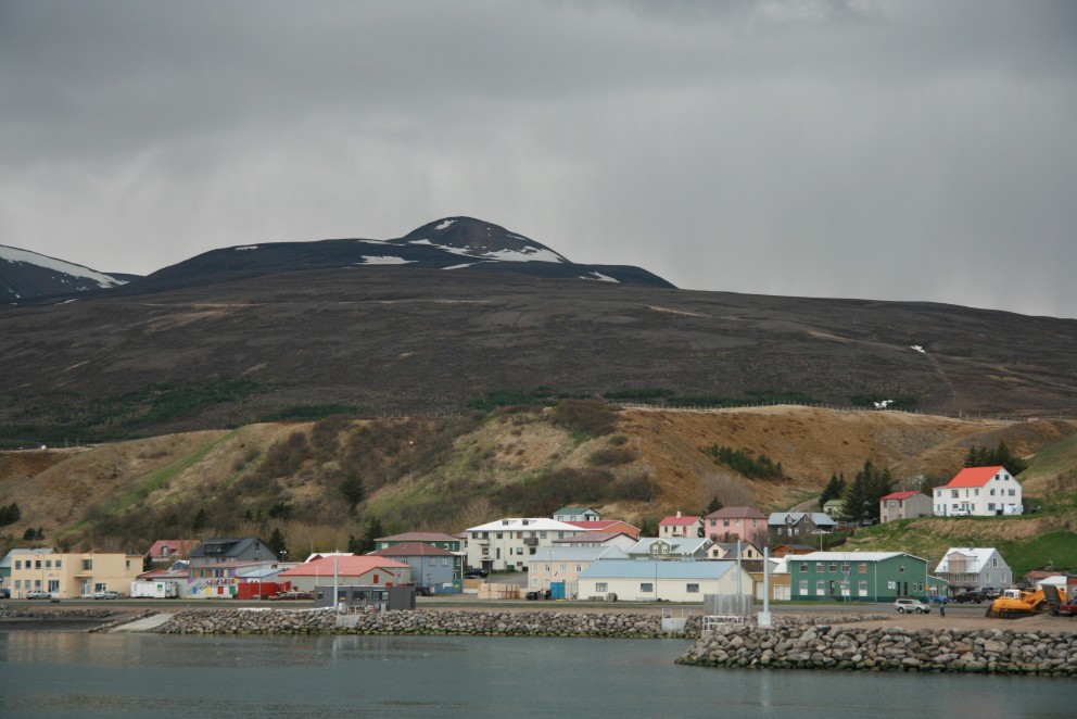 Gangstéttarsteypa á Hofsósi og Sauðárkróki