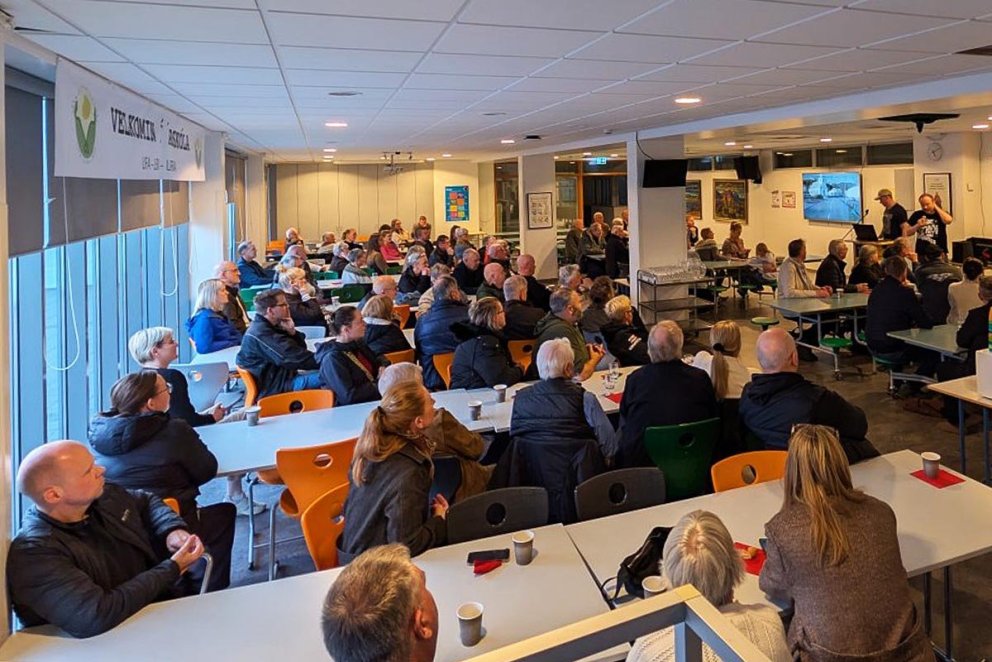 Frá fundinum sem haldinn var í mötuneyti Árskóla. MYND AF SKAGAFJÖRÐUR.IS