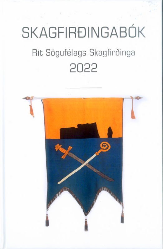 Á kápu Skagfirðingabókar má líta merki Skagafjarðar, gert í tilefni Alþingishátíðarinnar 1930.