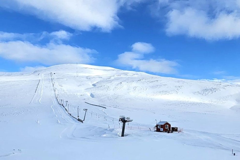 Fallegt var hvíta gullið í bestu brekku landsins í dag. MYND AF FB SKÍÐASVÆÐISINS