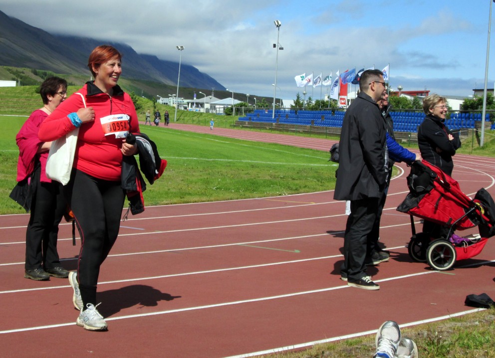 Skokkhópurinn skundar af stað