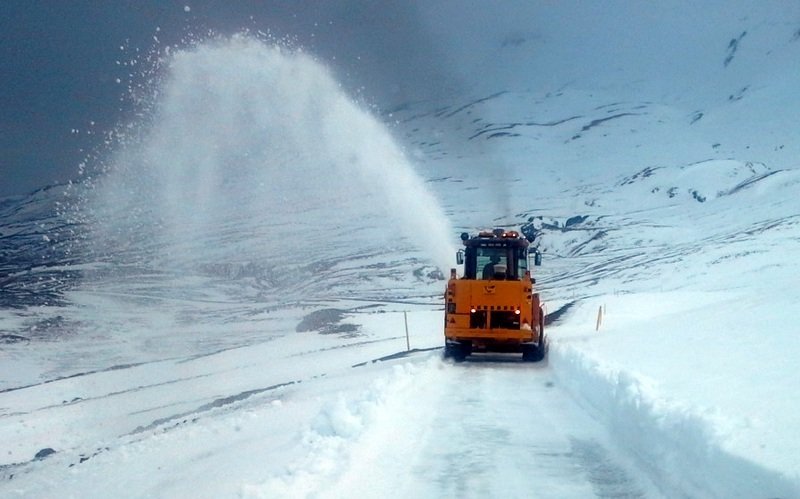 Snjómokstur. Mynd sótt á vef Vegagerðarinnar, vegagerdin.is