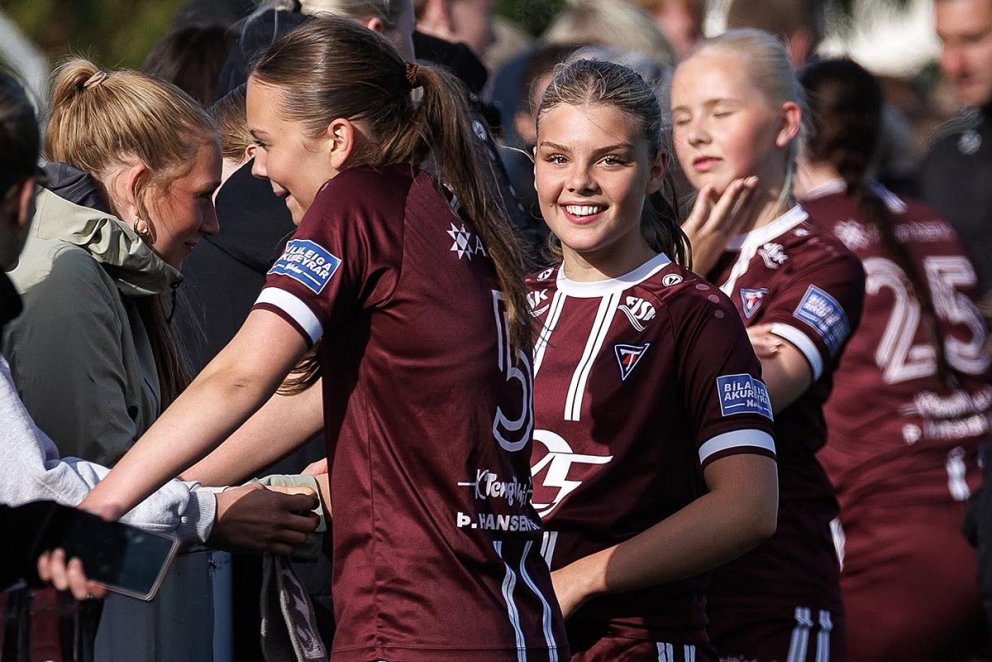 Fjölmennum á völlinn og hvetjum stelpurnar okkar! MYND: DAVÍÐ MÁR