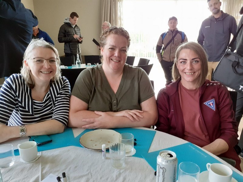 Sundþjálfarar Tindastóls, Anna Szafraniec, Soffía Valsdóttir og Þóra Lisebet Gestsdóttir. Aðsend mynd.