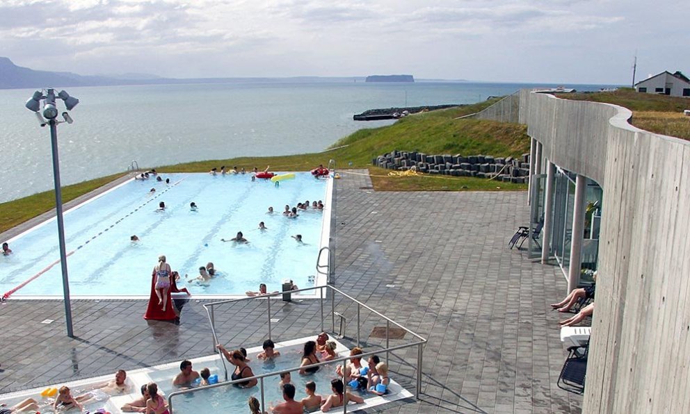 Frá sundlauginni á Hofsósi. MYND: ÓAB