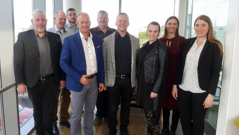 Frá undirritun samstarfssamnings Framsóknar- og Sjálfstæðisflokks. Mynd: PF.