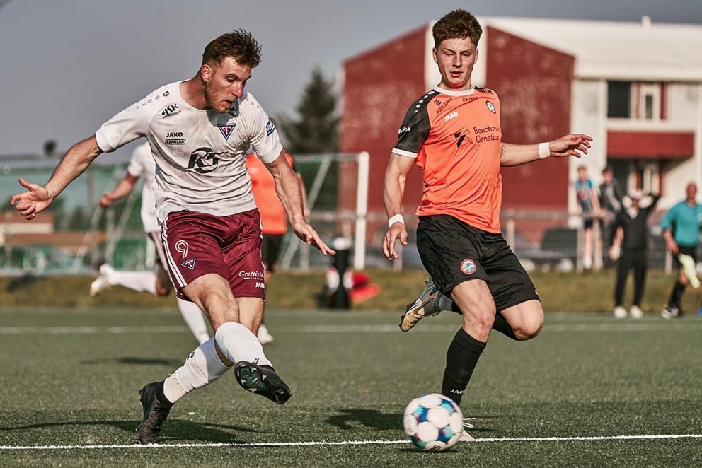 Svetislav Milosevic skorar fyrsta markið í kvöld. MYND: SIGURÐUR INGI