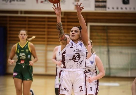 Tess í æfingaleik gegn Skallagrím. Mynd: Hjalti Árna