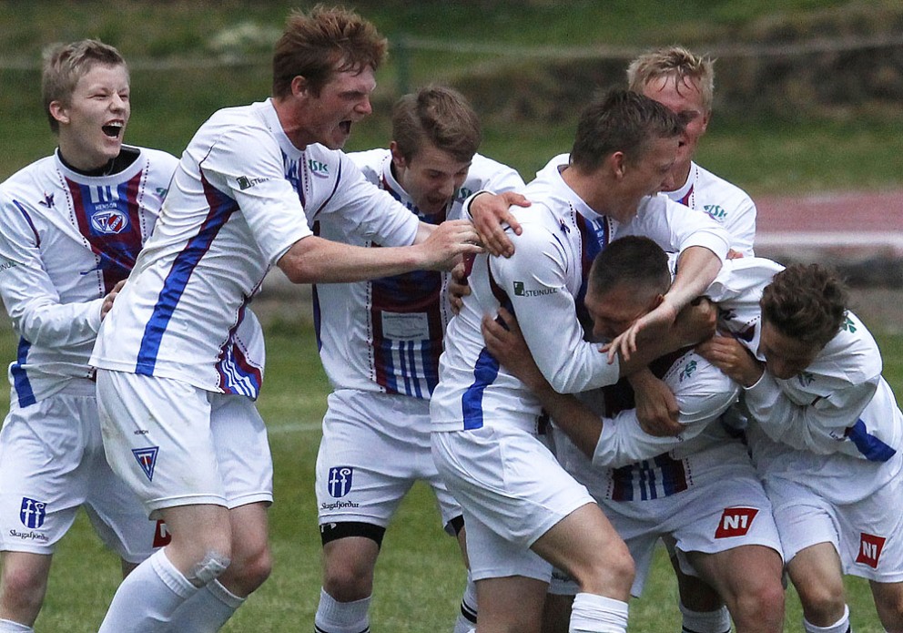 Afturelding lögð í gras