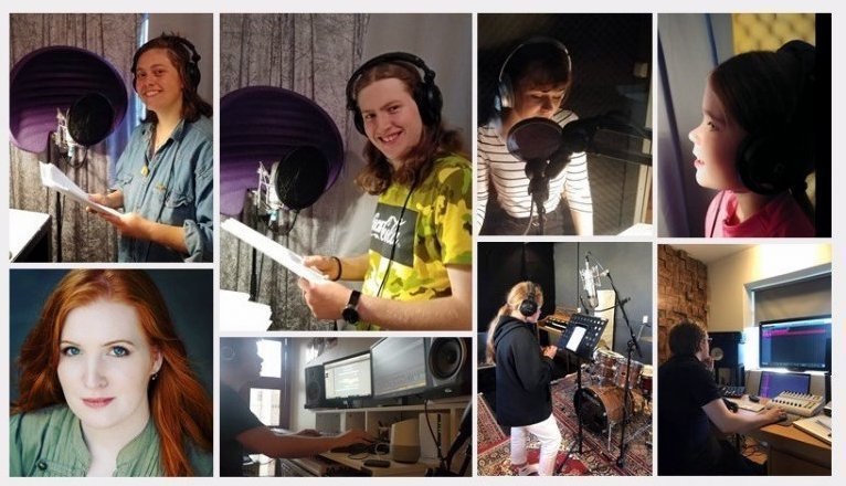 Upptökur og þátttakendur í útvarpsleikhúsinu. Mynd af Draumaleikhusid.is.