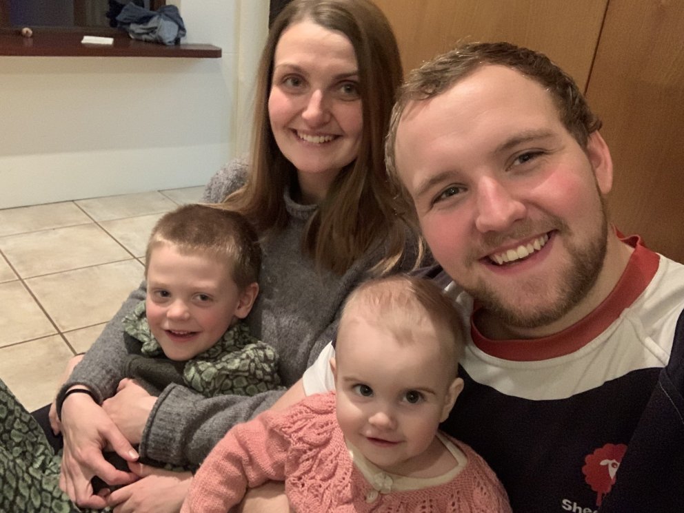 Helgi Fannar, Harpa Ósk og börnin þeirra Ægir Freyr og Hugrún Ída. MYNDIR AÐSENDAR