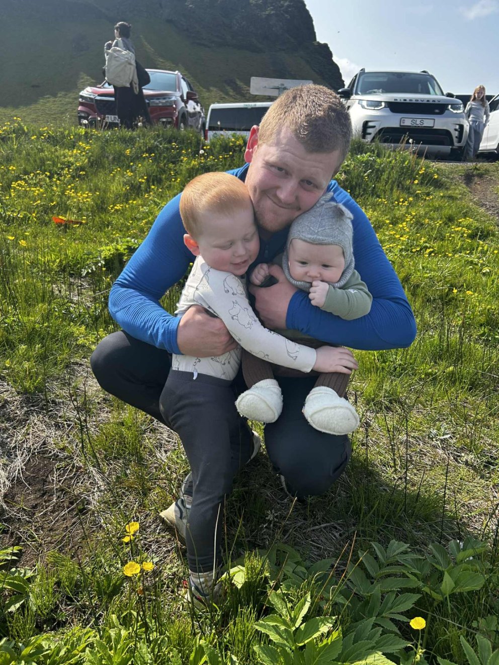 Halldór með synina tvo. MYND AÐSEND