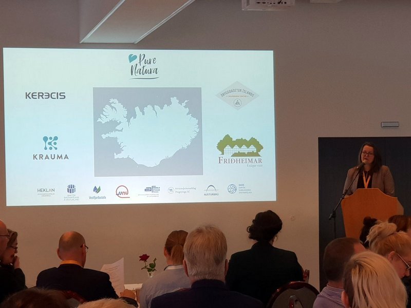 Unnur Valborg flytur erindi sitt. Mynd: ssnv.is