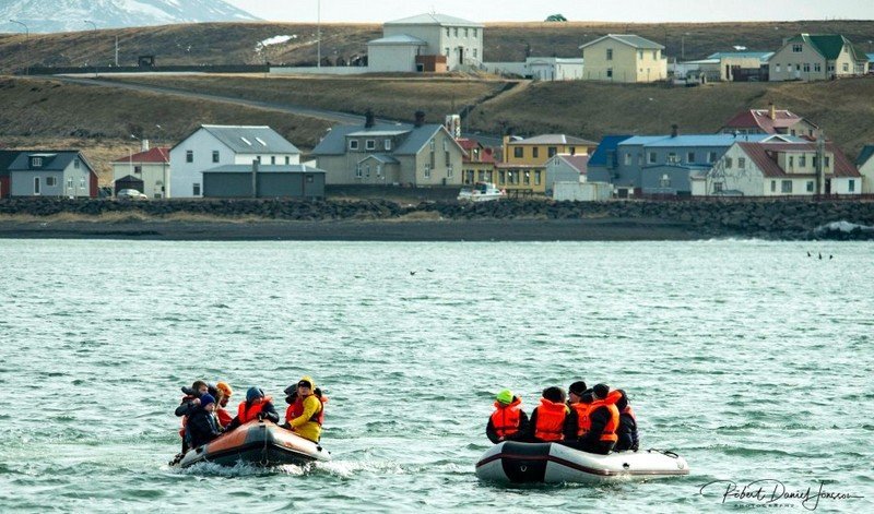 Félagar úr Björgunarfélaginu Blöndu buðu upp á stutta sjósiglingu við Blönduóshöfn. Mynd: Huni.is, ljósmyndari Róbert Daníel Jónsson.