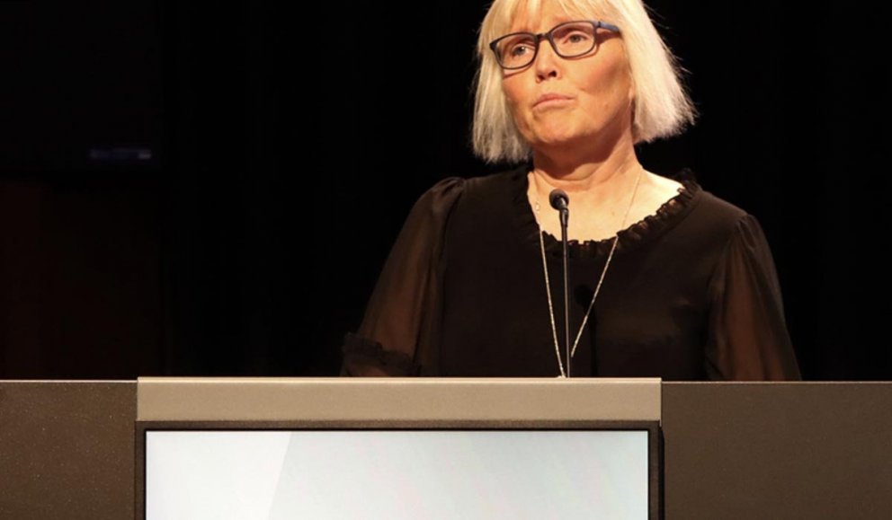 Vanda í pontu á ársþingi KSÍ. MYND AF KSÍ.IS