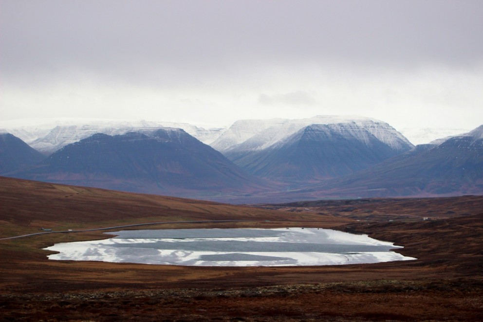 Blönduhlíðarfjöllin í Skagafirði séð frá Vatnsskarðinu. Ljósm./KSE