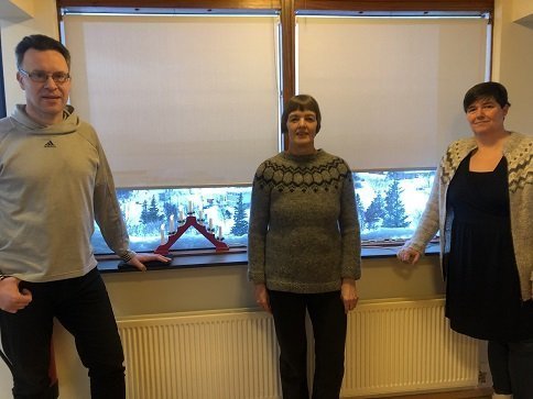 Ólöf,í miðið, ásamt stjórnarmönnum Velferðarsjóðsins þeim Magnúsi Magnússyni og Jennýju Þórkötlu Magnúsdóttur.