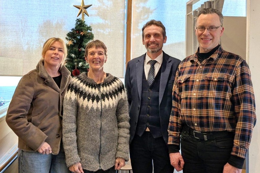 Stjórn Velferðarsjóðs ásamt gjafara: F.v. Elísa Ýr Sverrisdóttir, Ólöf Ólafsdóttir, Sigurður Þór Ágústsson og Magnús Magnússon MYND AF HÚNAÞING.IS
