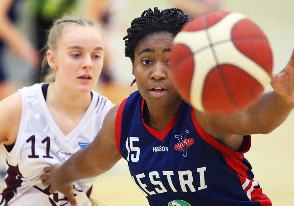 Olivia Crawford reyndist Stólastúlkum erfið í dag. MYND: ÓAB