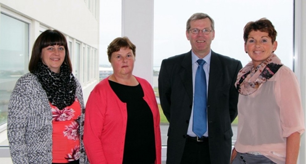 Víðimýrarsókn færir HS gjöf