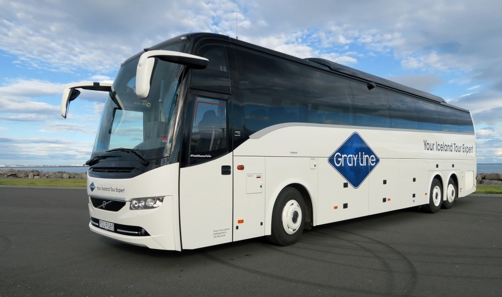 Volvo lúxusrútur Gray line munu flytja farþegar frá Keflavíkurflugvelli beint til Akureyrar.
