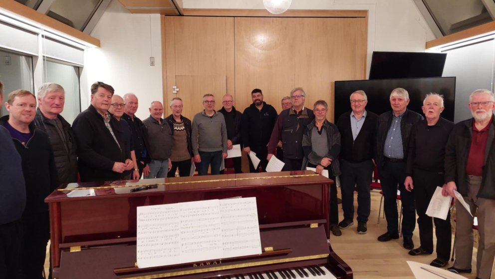 Lóuþrælar á æfingu fyrir tónleikana. Mynd aðsend.