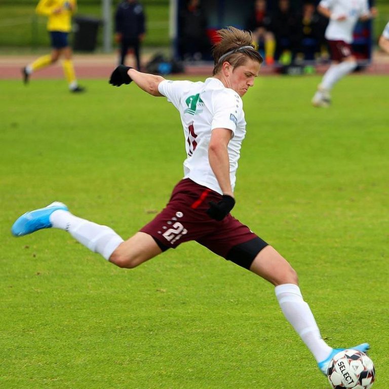 Addi Ó og félagar lutu í gras á Dalvík. MYND:ÓAB